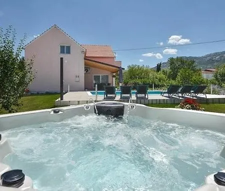 Radosevic Near Split, Heated Pool Villa