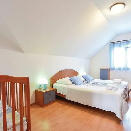 Villa Radosevic Near Split, Heated Pool